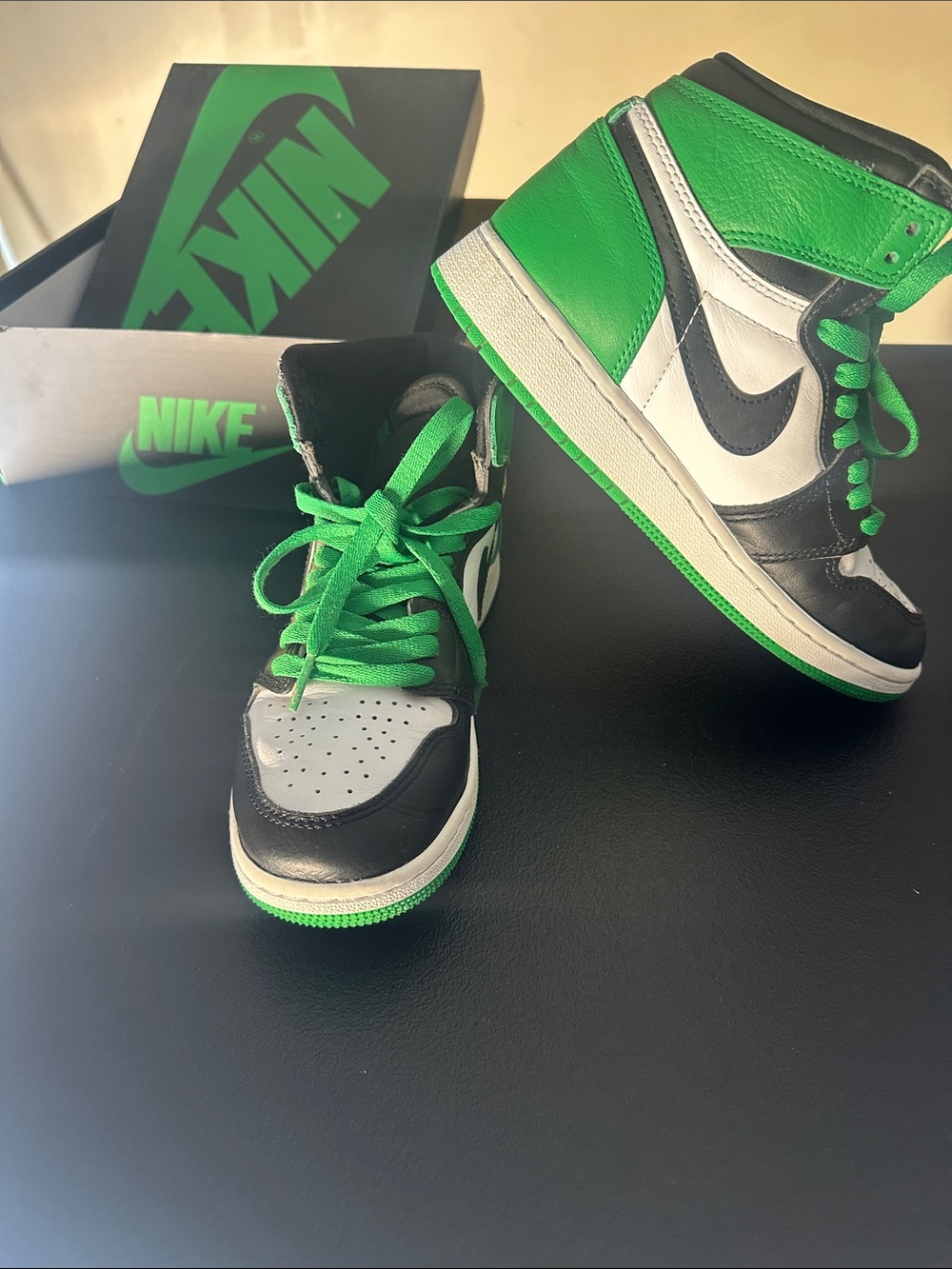 Nike Air Jordan 1 Mid Sneakers - Green Black White